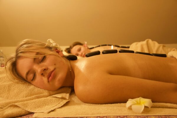Hot Stone 60 Min Partner
